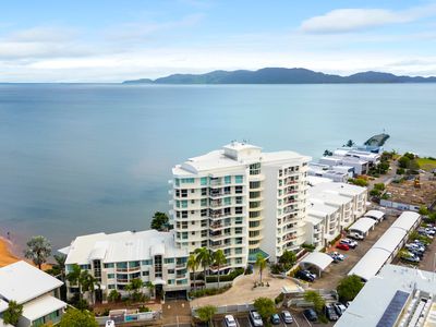 25 / 7 Mariners Drive, Townsville City