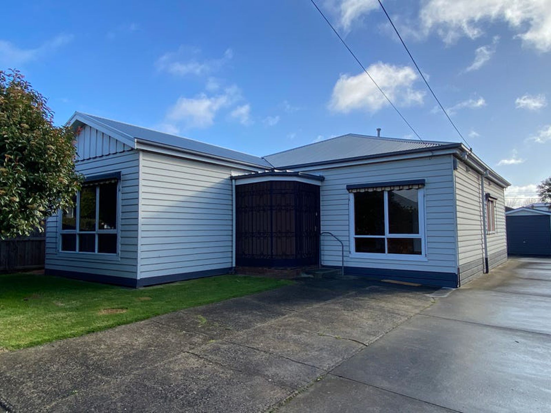 8 Clonard Avenue, Geelong West