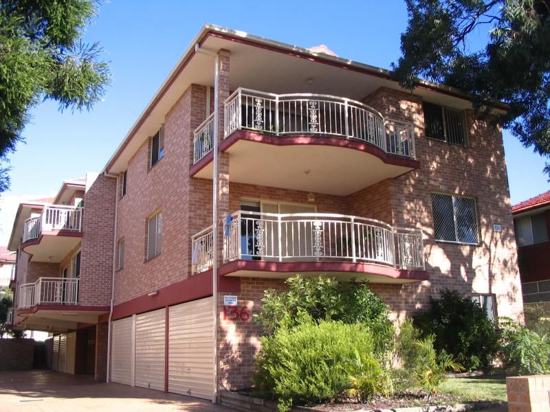 136 Evaline, Campsie
