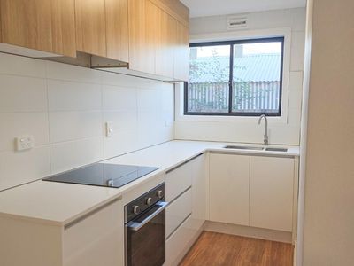 3&4 / 68 Grieve Parade, Altona