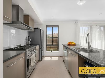 26 Verdant Avenue, Officer