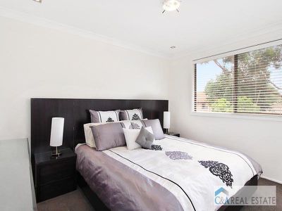 27 Tennyson Pde, Guildford West