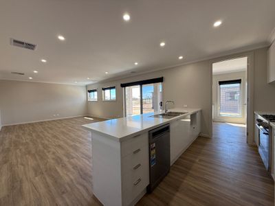 8 Bottlebrush Drive, Yarrawonga