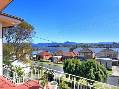 27 Lakeview Parade, Primbee