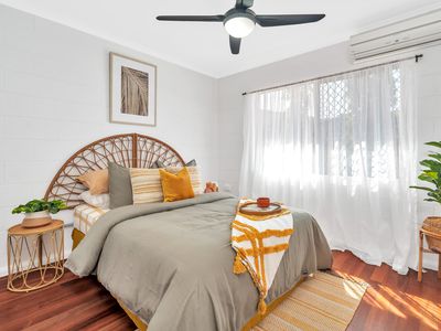 42 Cambrian Avenue, Smithfield
