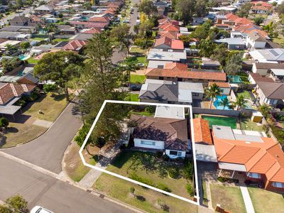 6 Goodacre Avenue, Miranda