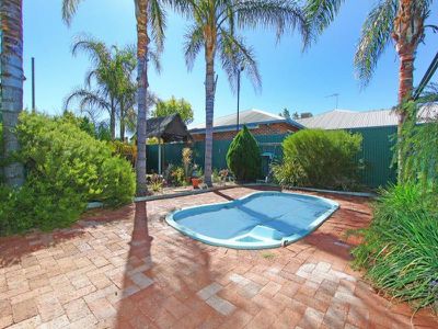 94 Killarney Street, Hannans