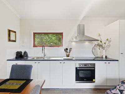 9 Glovers Road, Deep Bay