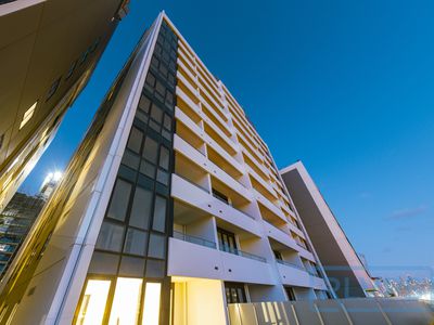 607D  / 2 Tannery Walk, Footscray