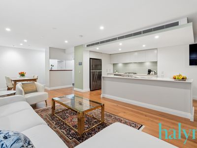 602 / 21 Bow River Crescent, Burswood