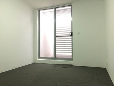 55 / 17-19 Macarthur, Ultimo