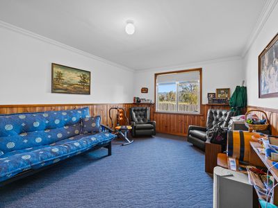 785 Elphinstone Road, Cressy