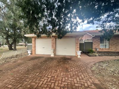 98 Birch Avenue, Dubbo