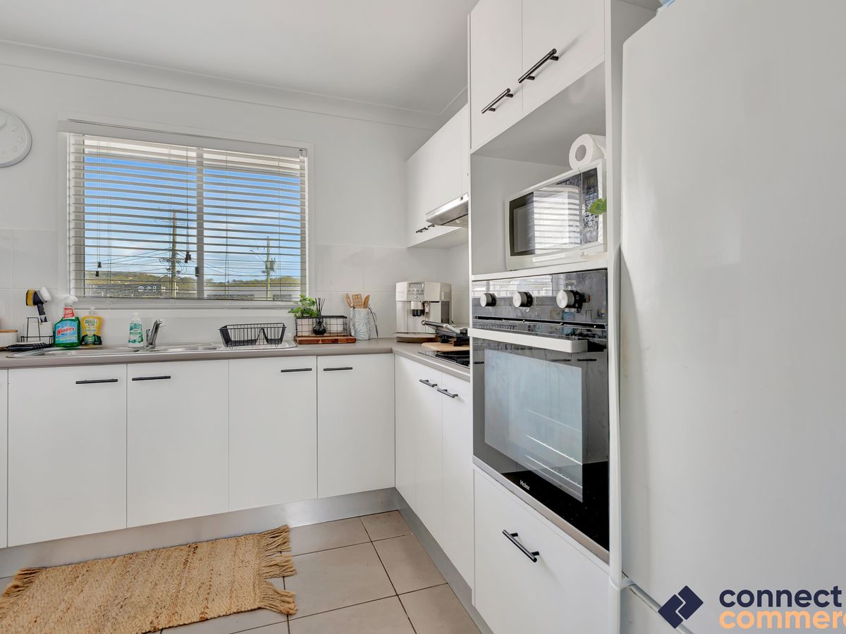 42 Currumbin Creek Road, Currumbin Waters