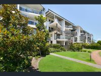 46 / 10 Grand Pde , Kawana Island