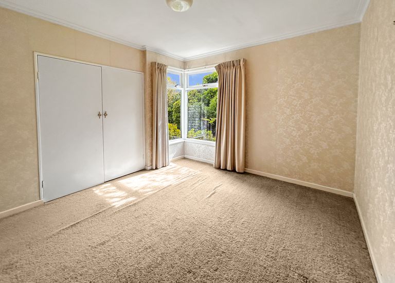 8303 Princes Highway, Allestree