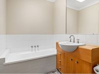 15 / 9 San Mateo Boulevard, Eight Mile Plains