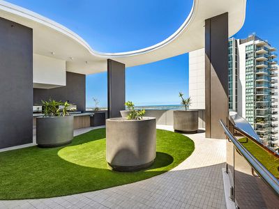 1403 / 139 Scarborough Street, Southport