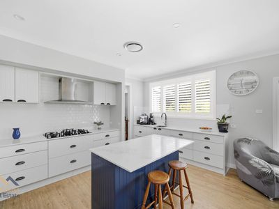 84 Coastal View Drive, Tallwoods Village