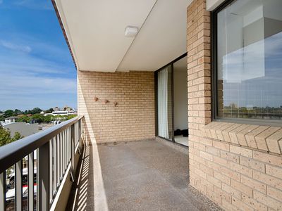 25 / 156 Military Road, Neutral Bay