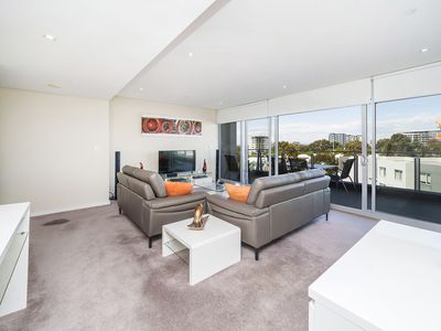 506 / 30 The Circus, Burswood