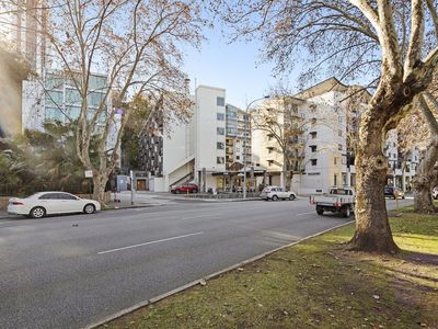 104 / 130A Mounts Bay Road, Perth