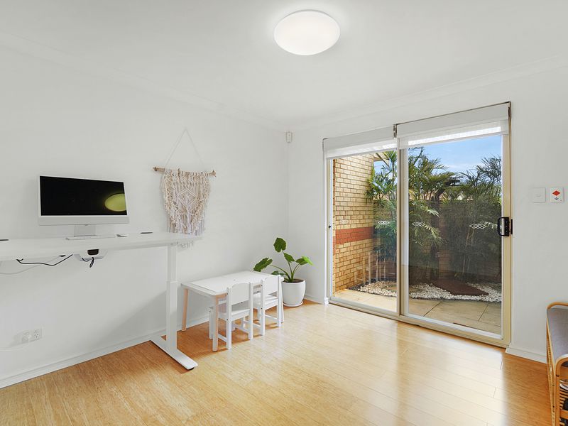 1 / 75 Dover Road, Scarborough