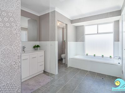 6 Compass Circle, Yanchep