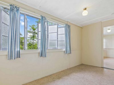 86 Manchester Terrace, Indooroopilly