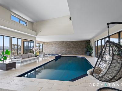 100 Moore Road, Sunbury