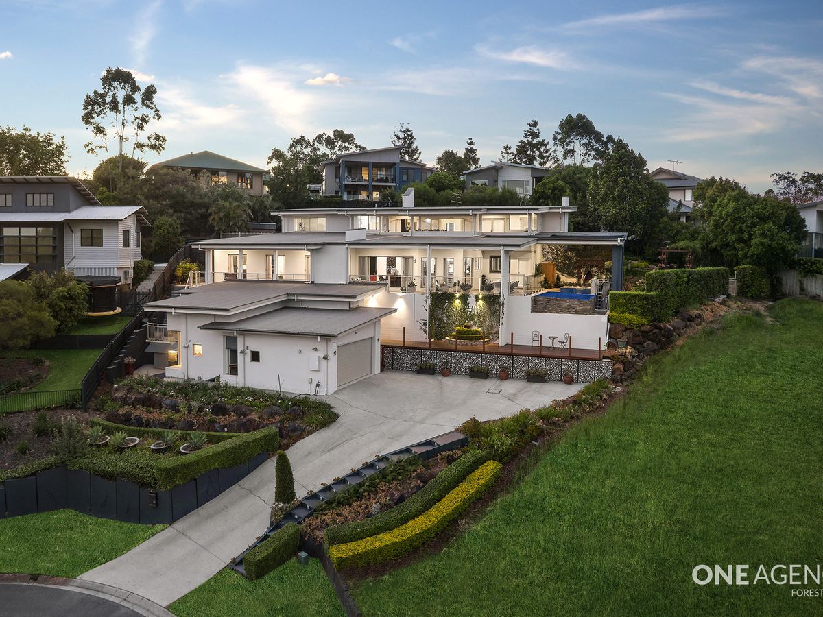 14 Seanna Place, Brookwater