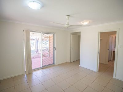 50 Giles Avenue, Newman