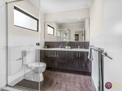 38 Vlasich Road, Byford