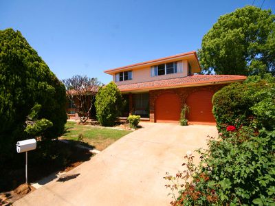 3 MCDERMOTT PLACE, Gunnedah