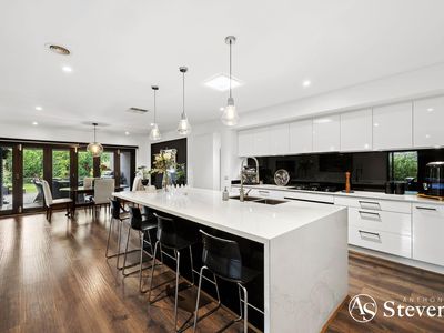 18 Parkside Avenue, Romsey