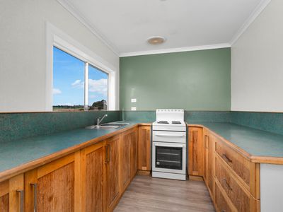 15 Meander Valley Rd, Carrick