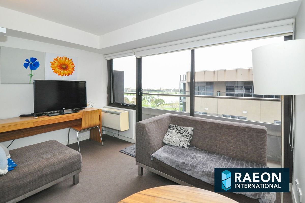 1131/572 St Kilda Rd, Melbourne