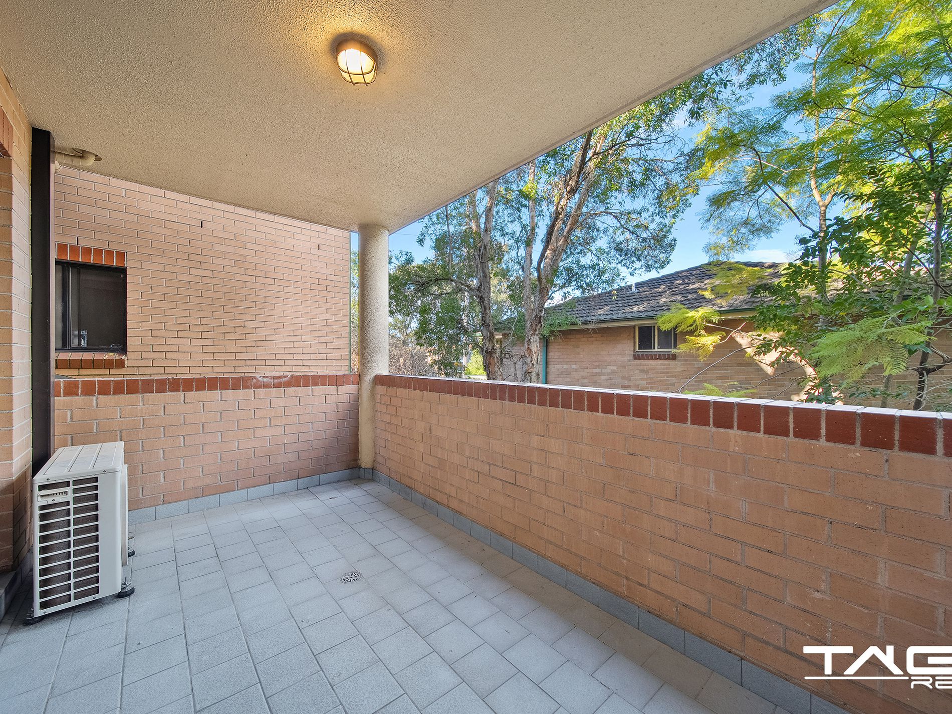 19/8-12 Alexandra Avenue, Westmead