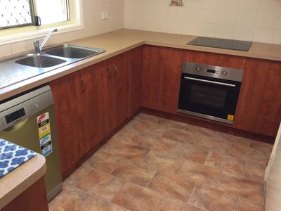 56 Witney, Telina