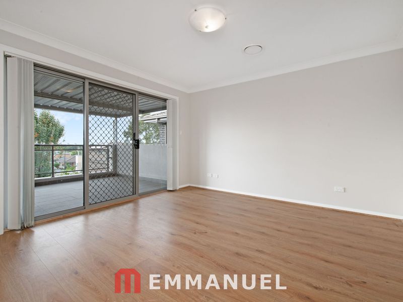 4 / 96 Meurants Lane, Glenwood