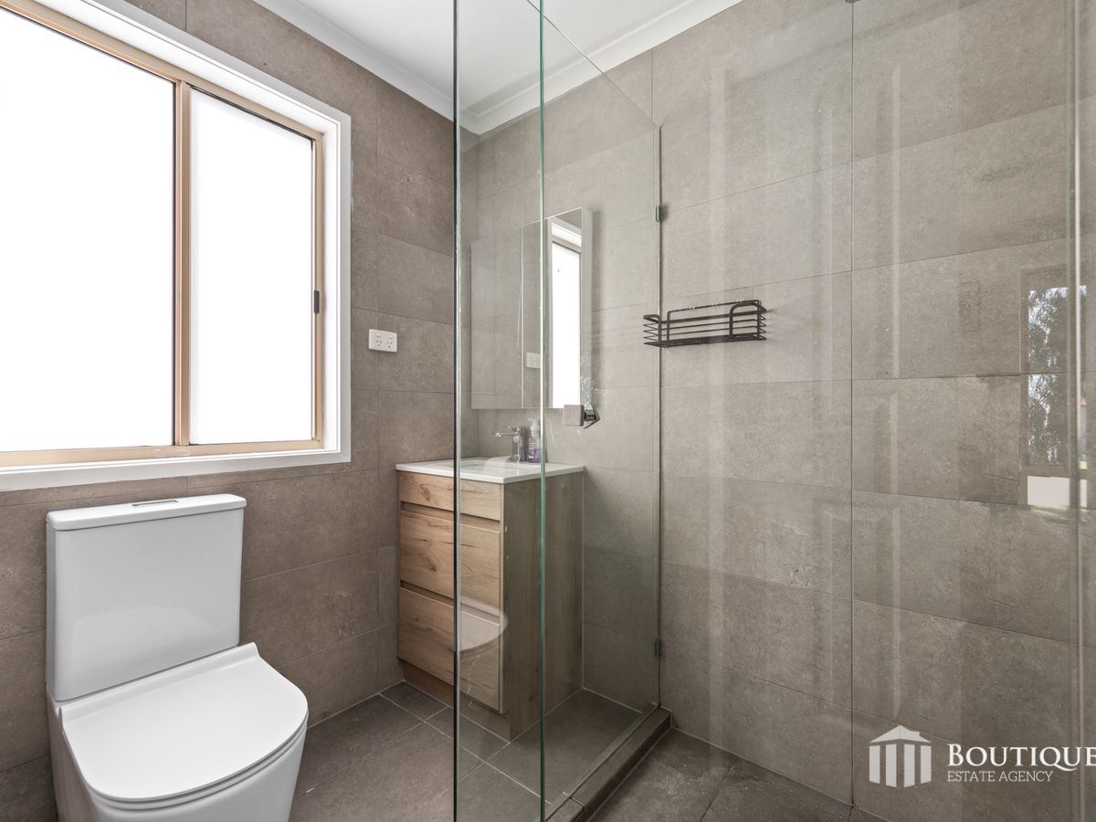 63 Langbourne Drive, Narre Warren South