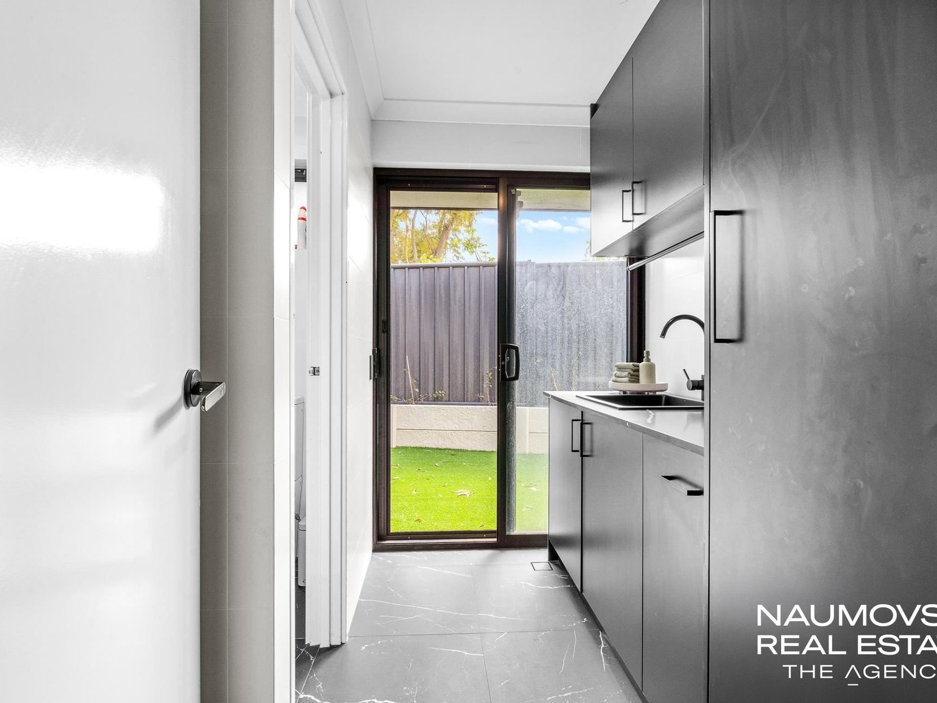 64 Dampier Loop, Mirrabooka