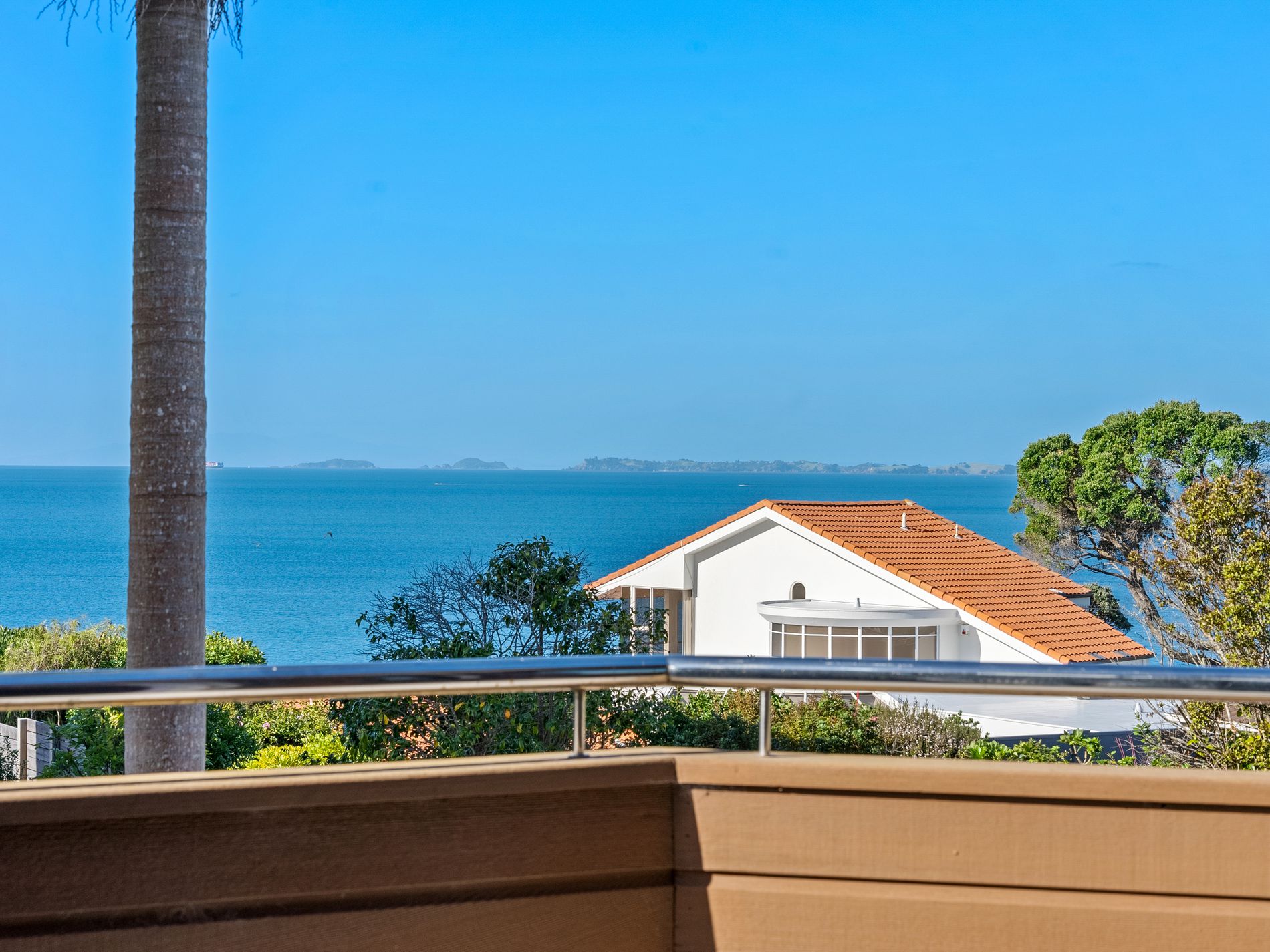 157 Beach Road, Castor Bay