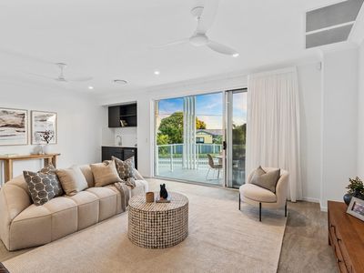 2 Primrose Parade, Wynnum West