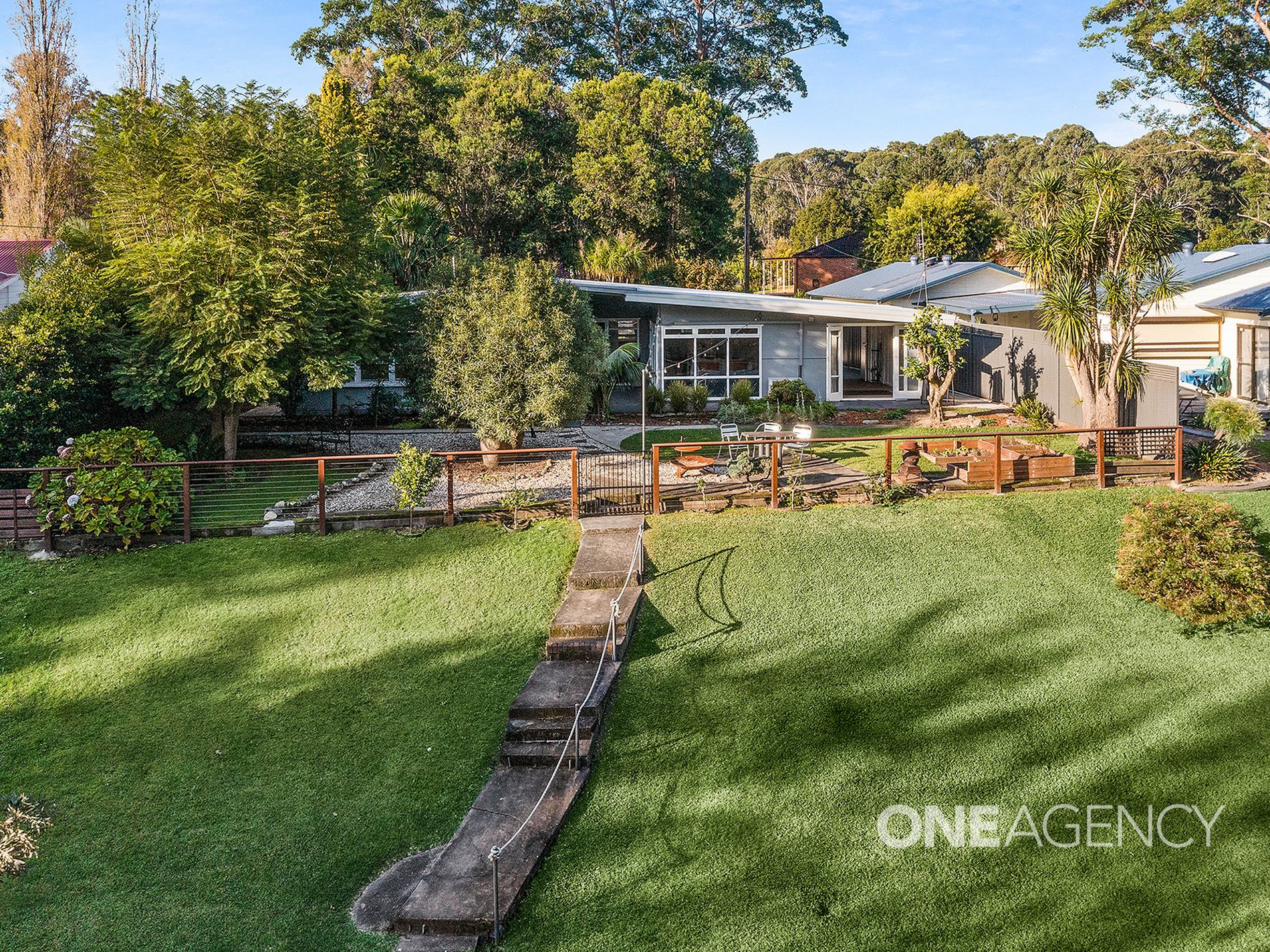 4 Bottle Brush Avenue, Bewong