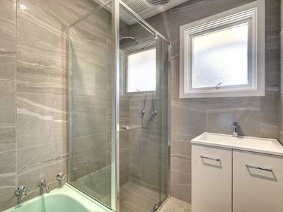 24 Eustace Crescent, Christie Downs