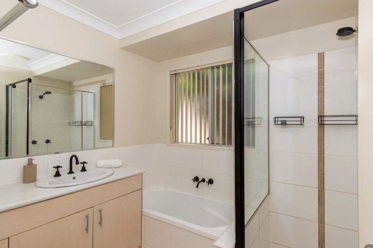 1 / 34 Worchester Terrace, Reedy Creek