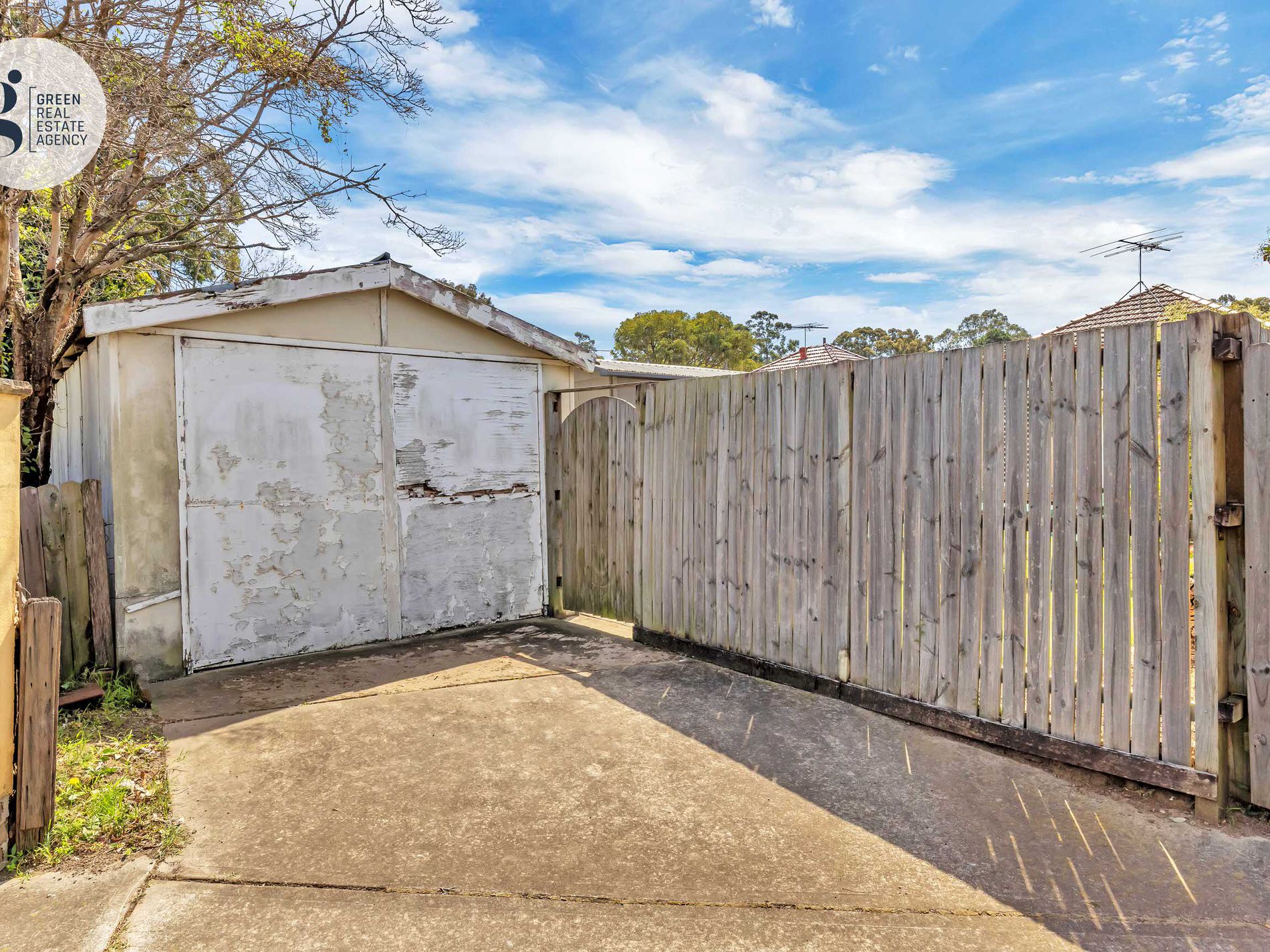 107 Cobham Ave, Melrose Park