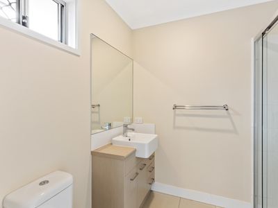 62 Benham Avenue , Kallangur