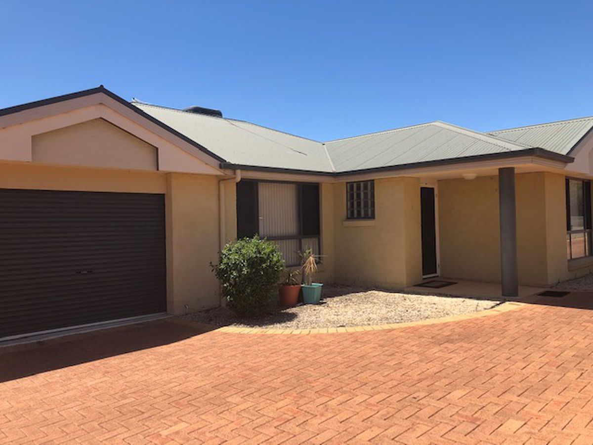 2 / 53 CROWN STREET, Tamworth First National Real Estate Tamworth